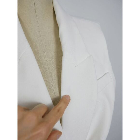 T Tahari Women's White Belted Sleeveless Blazer 6 - Picture 8 of 12